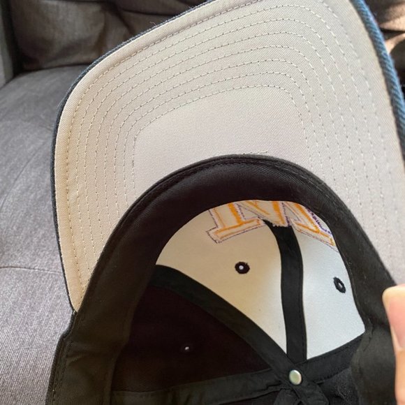 Rare Washington Huskies Embroidered American Needle Headwear College Hat Fit 7 - Picture 8 of 10